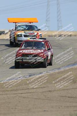 media/Sep-28-2025-24 Hours of Lemons (Sun) [[5dfe0e5f6e]]/12pm (Outside Grapevine)/